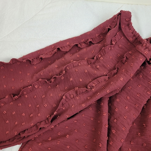 Max Studio burgundy boho blouse puffy ruffled sleeves gathered cuffs dots NWT S - Picture 9 of 12
